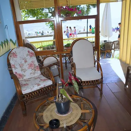 Hotel Hotel Guelplaj 2*