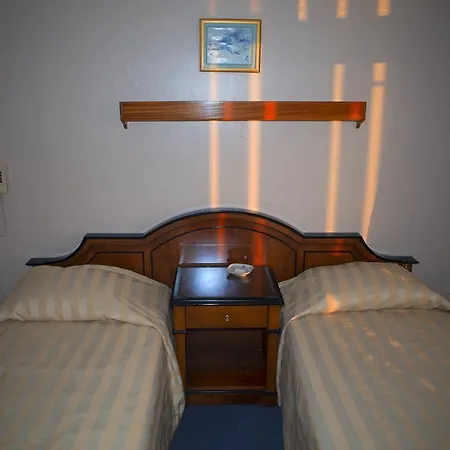 Hotel Guelplaj