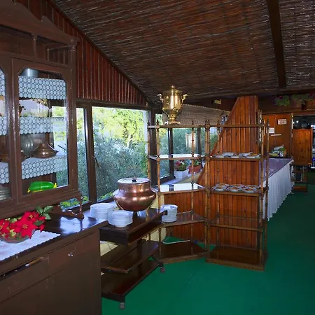 Hotel Guelplaj 2*