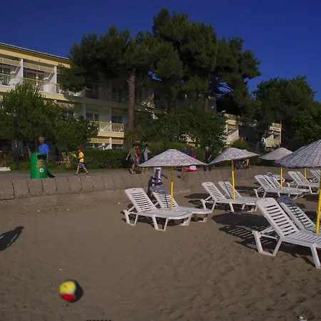 古尔普拉什酒店 埃尔代克